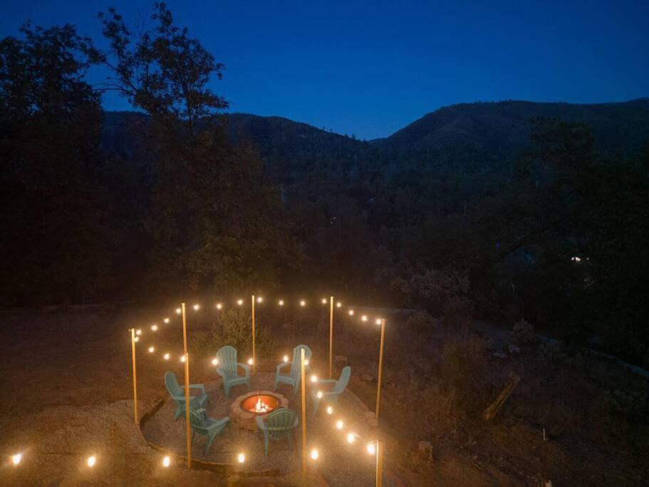 Yosemite'S Scenic Hideaway Villa มิดไพนส์ ภายนอก รูปภาพ