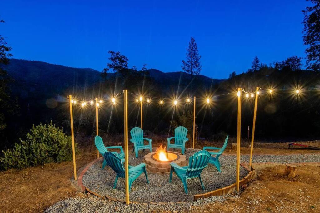 Yosemite'S Scenic Hideaway Villa มิดไพนส์ ภายนอก รูปภาพ